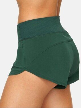 Outdoor Voices Hudson 2.5” Short in Green - Small